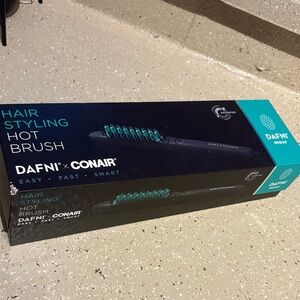 DAFNI x Conair Hair Styling Hot Brush - Black and Teal